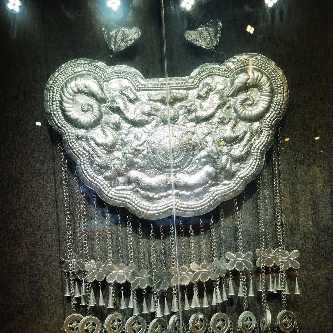 墨染玲