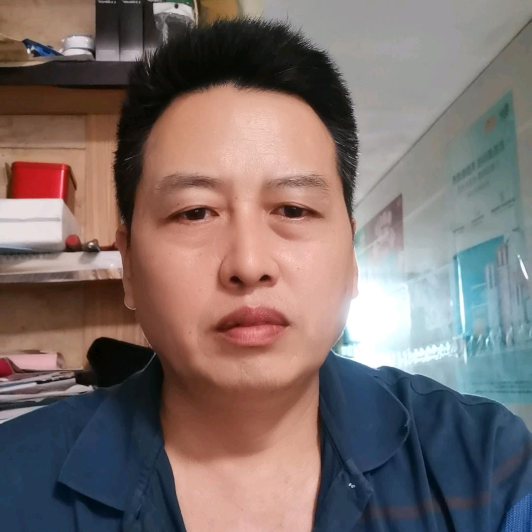 《再回首》发艺烫染二马路店