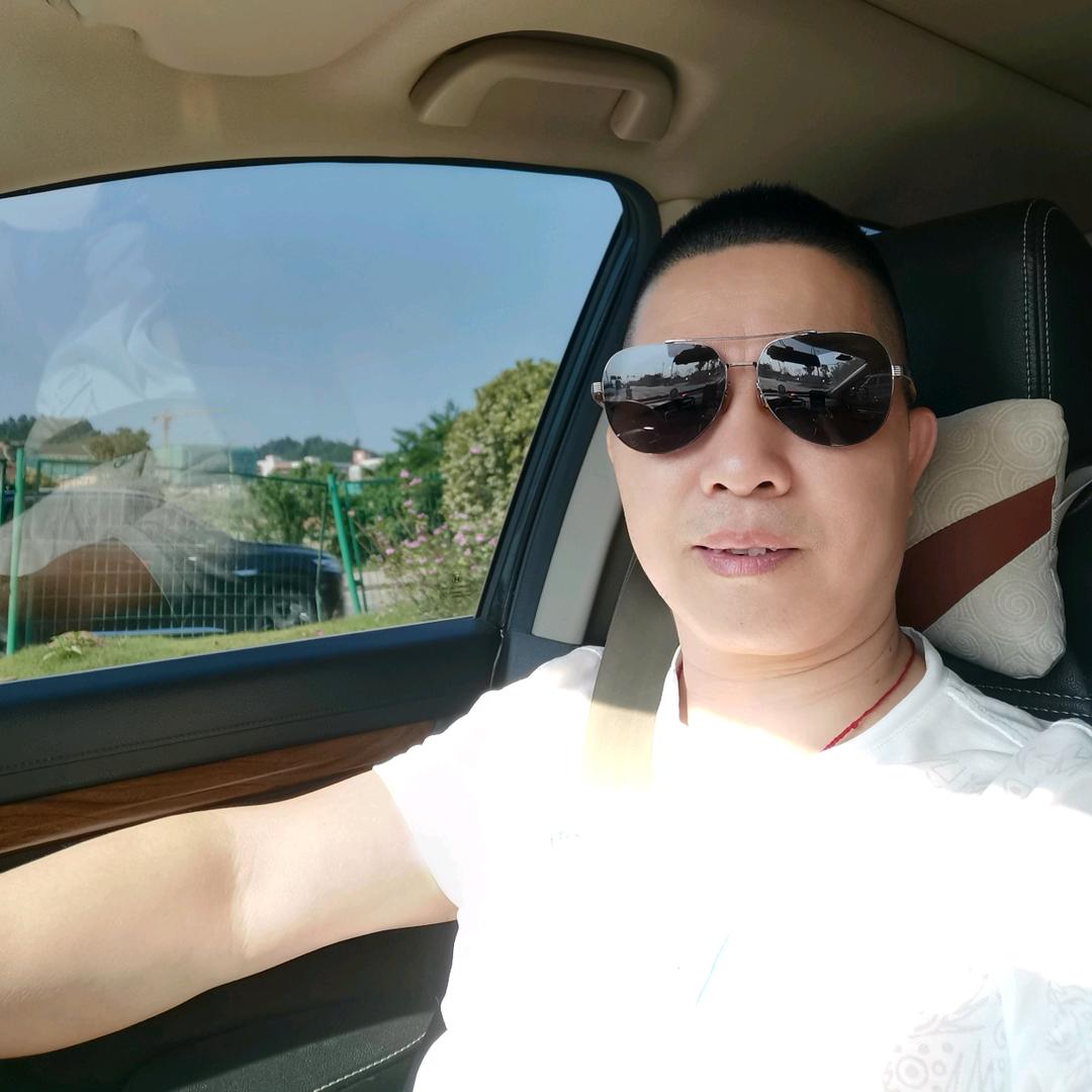 顺利灯饰卫浴电器批发行