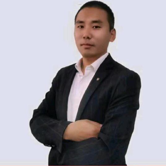 赤峰安家置业村长