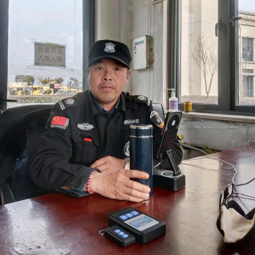 梨花开在二三月，吃梨还得七八月