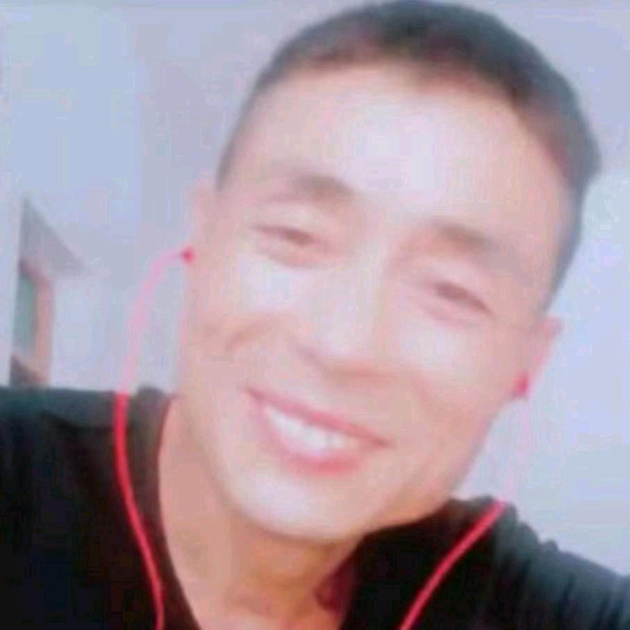农村胡哥(业余爱好唱歌，小调丿