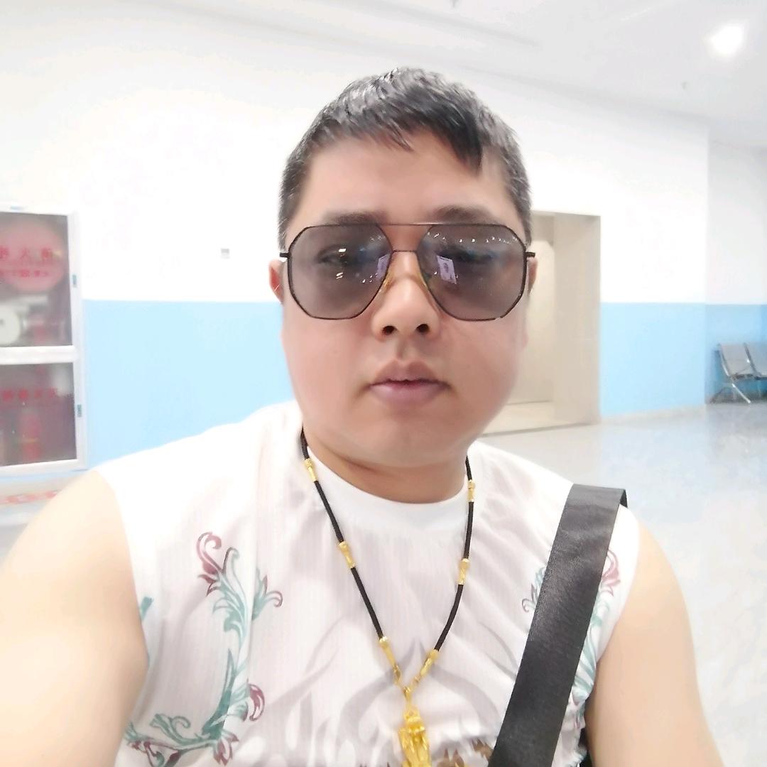 爱唱歌的小俞哥