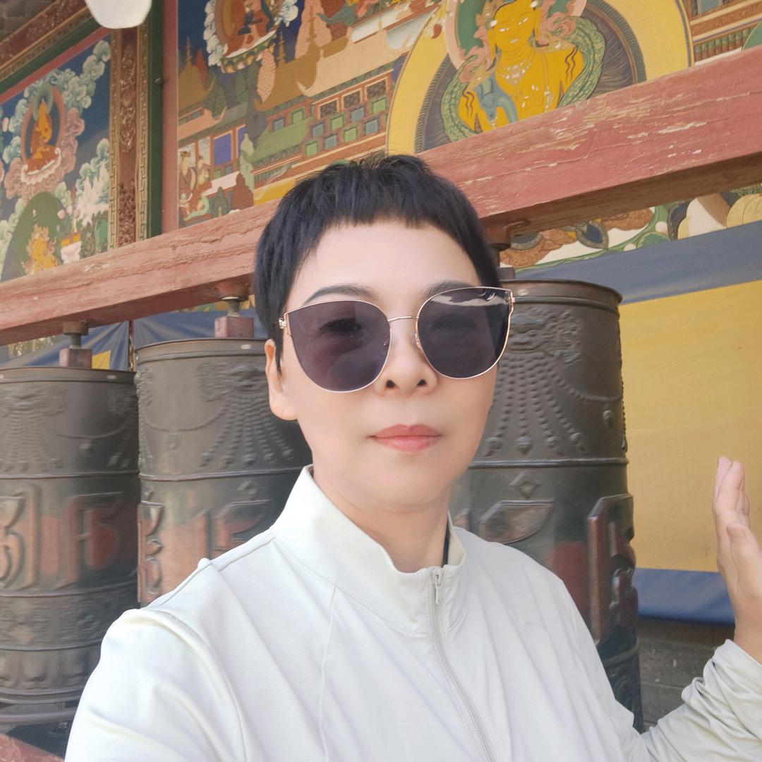 何 方②