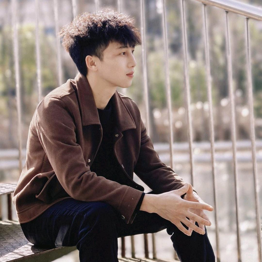 细雪温酒待君归