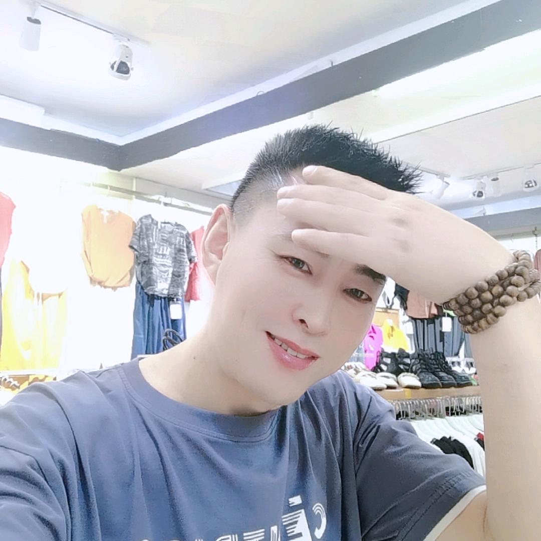 酒窝哥阿周