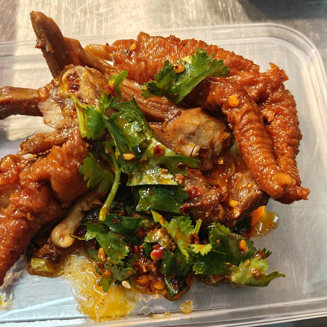 卖卤味滴90後阿姨