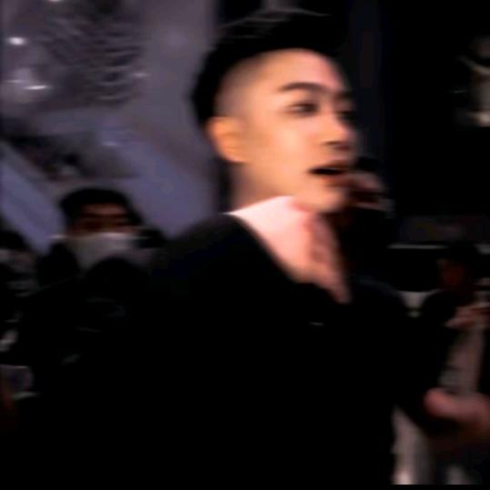 心事全在脸上🚶‍♂