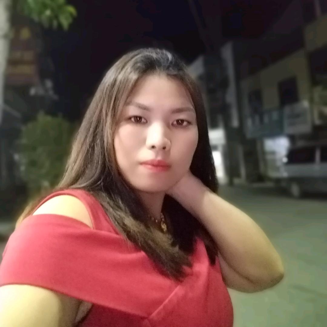 90后钢筋工小胡妹