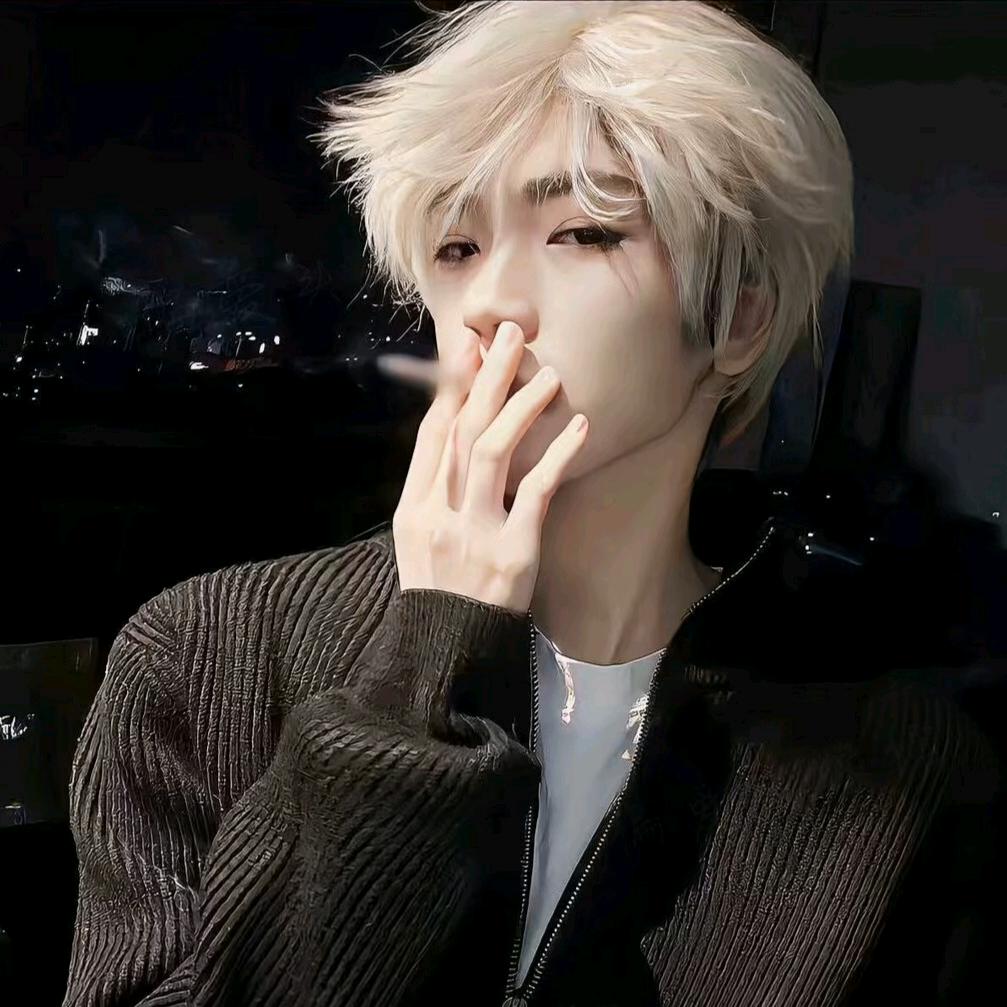 @       身       影