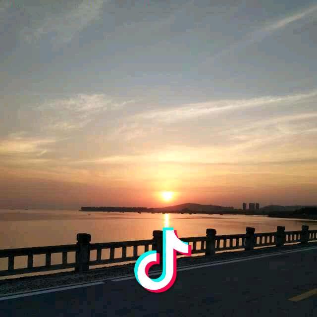 悠闲晚风