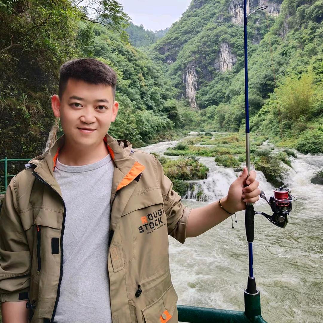 杨班长爱钓鱼