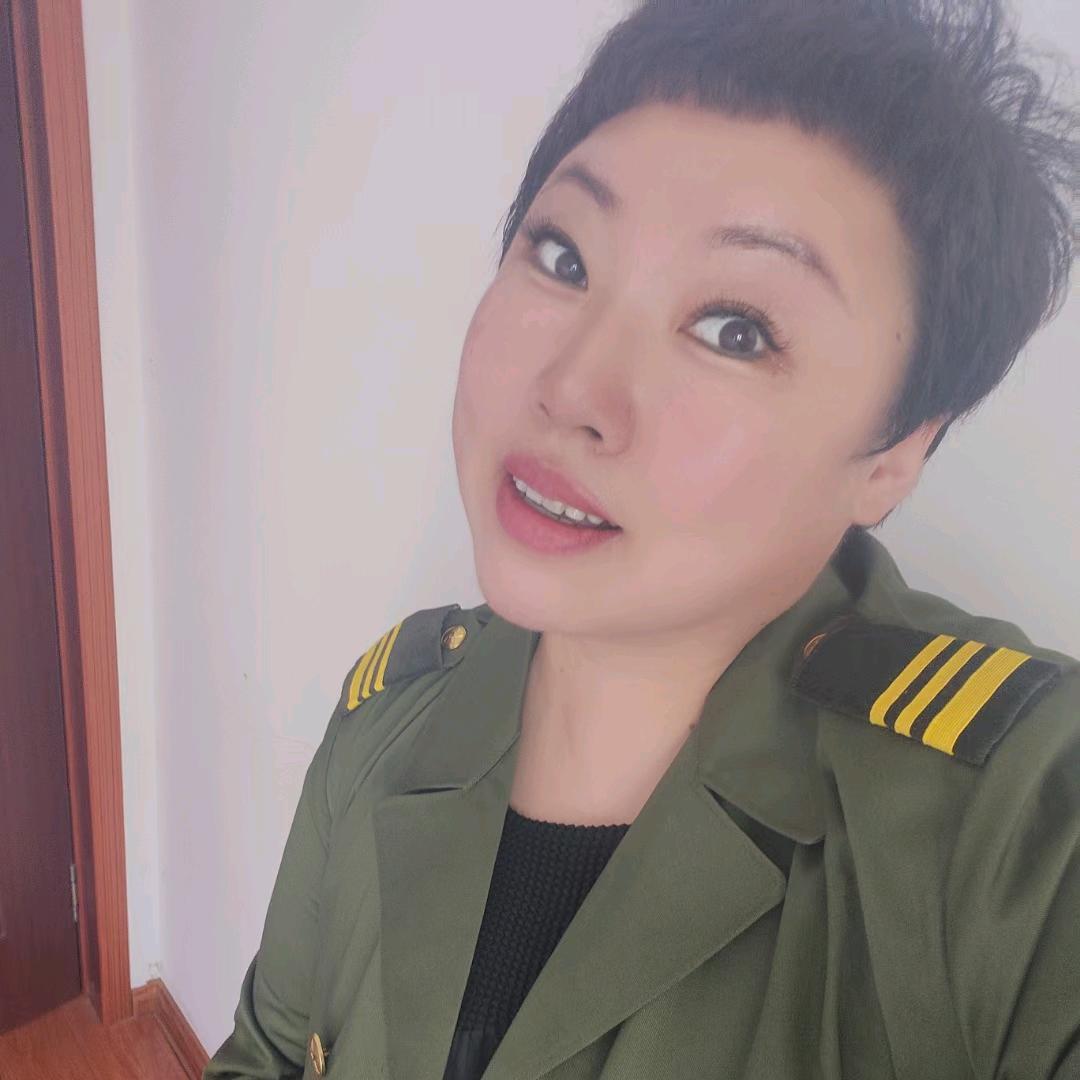 退役女兵晓娜