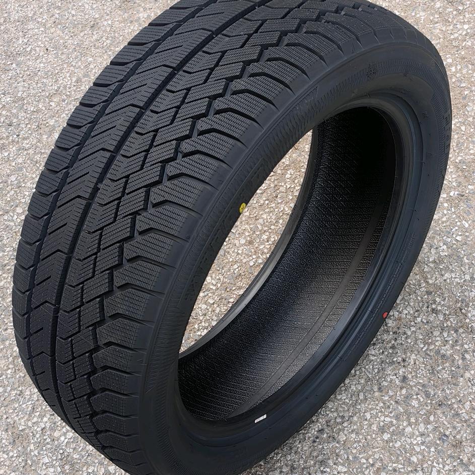 雪地轮胎清仓直播间