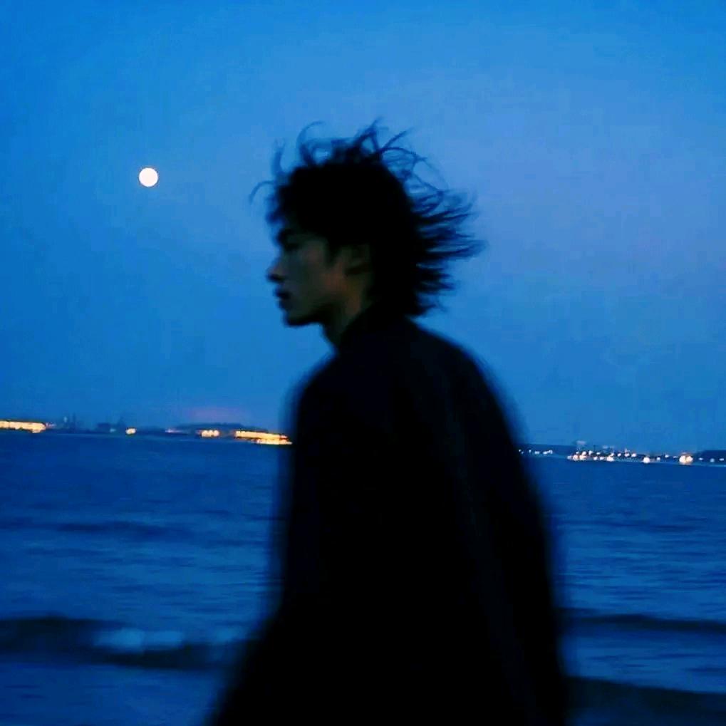 ✨星星隐没晨雾里🍃