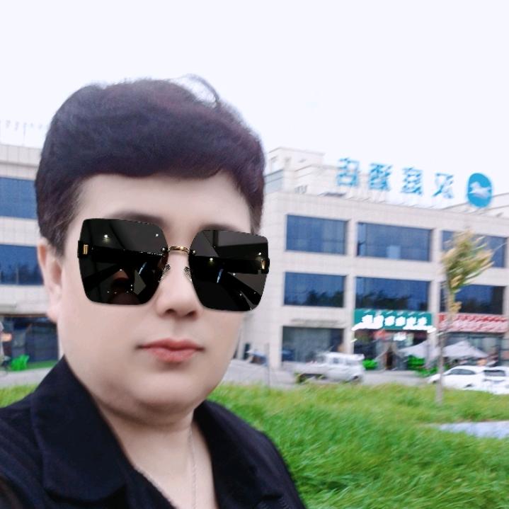 幸福袁滚滚