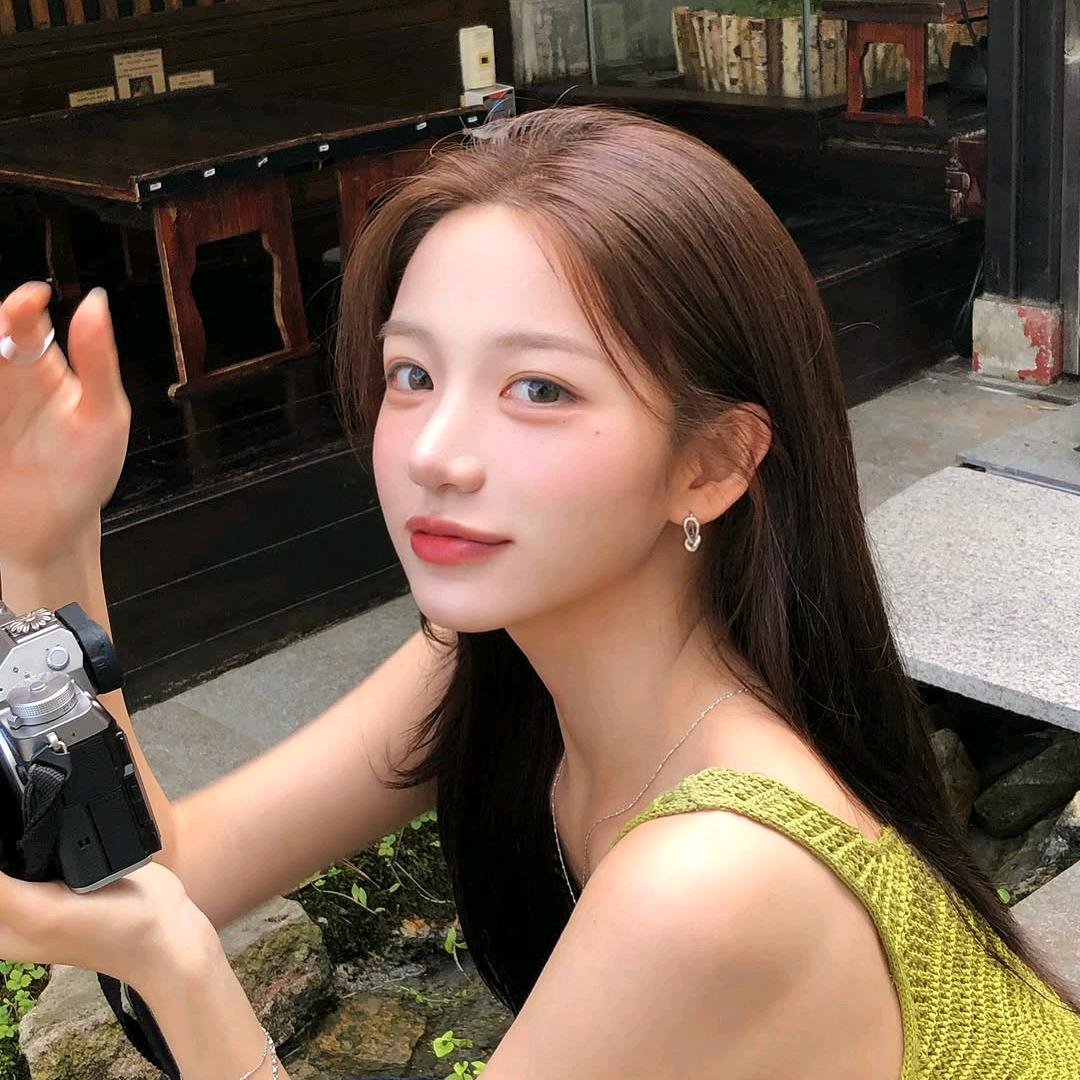 每朵云qxq