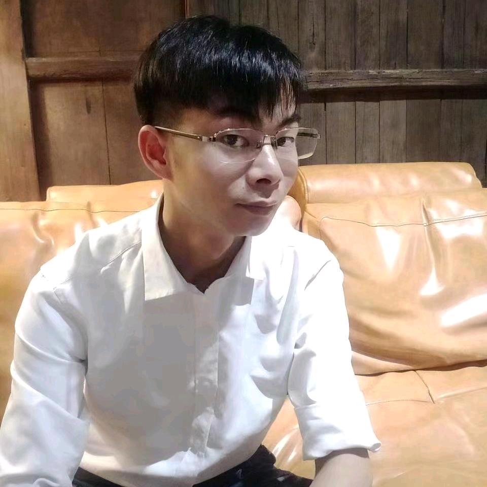 莫凡的心灵树洞