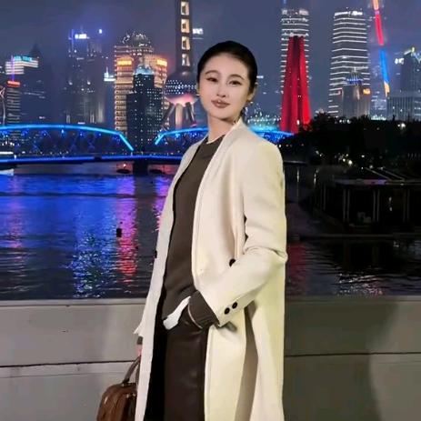 陈妍君-穿搭优选