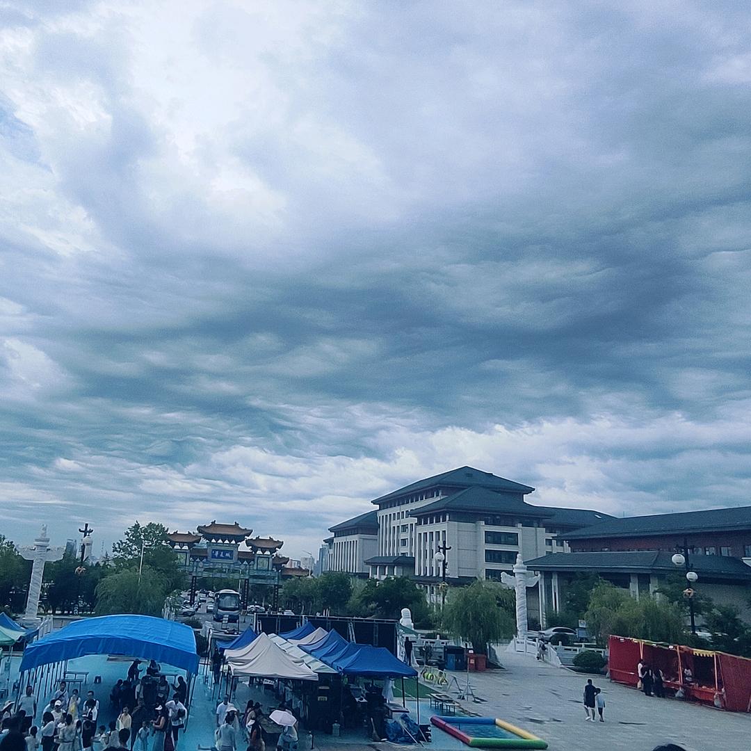 你若安好，便是晴天。