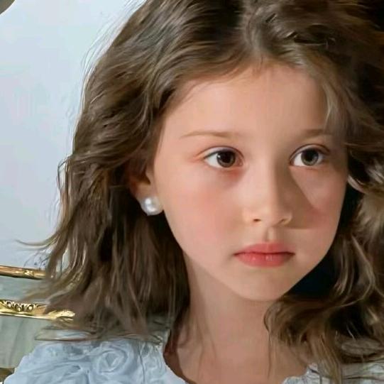 (∗❛ั∀❛ั∗)✧*。