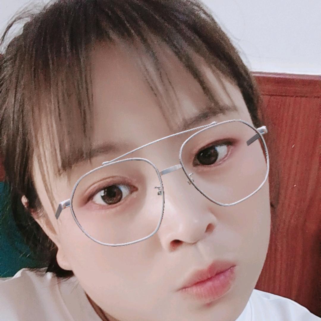 大眼睛👀小萌娃