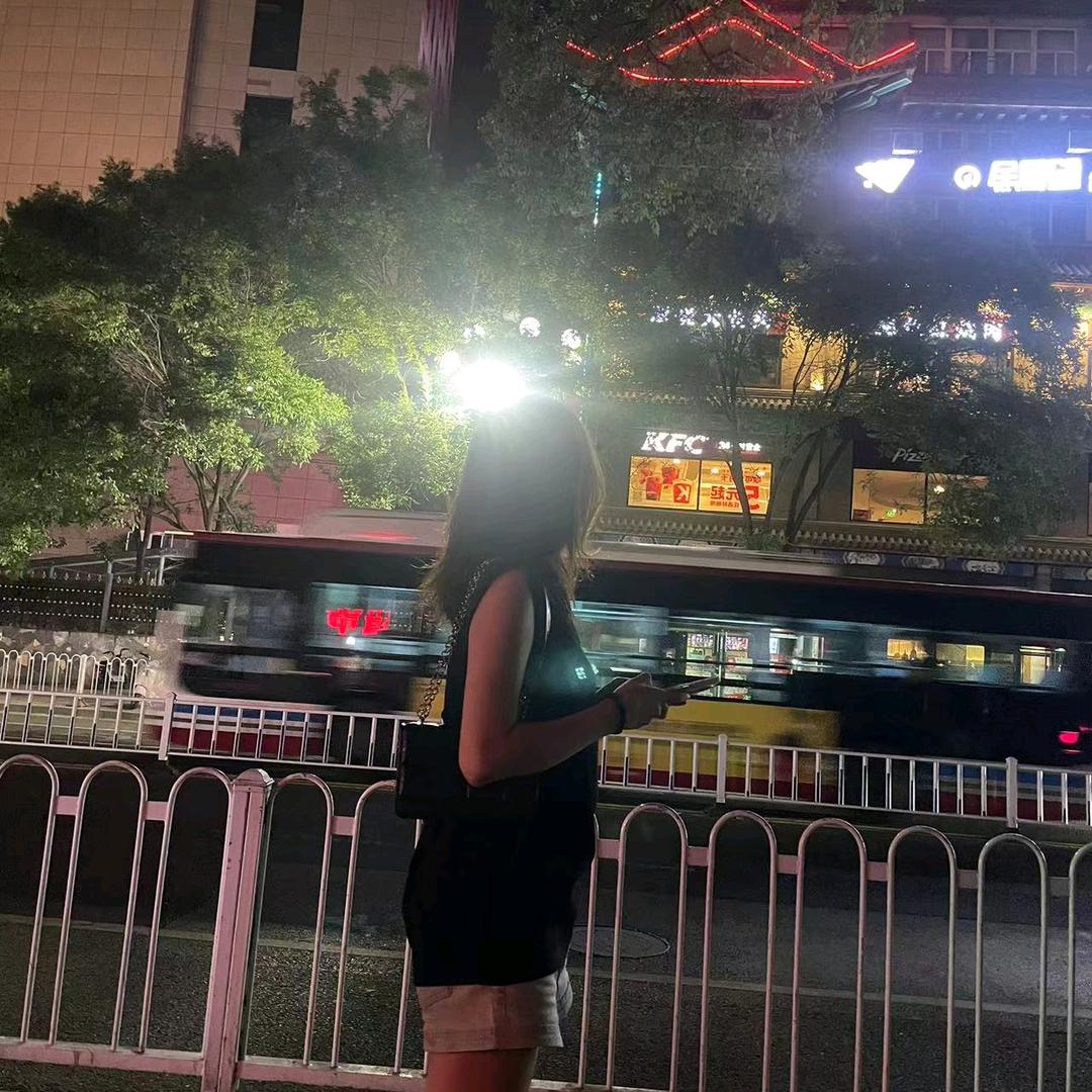 一天睡二十五个小时