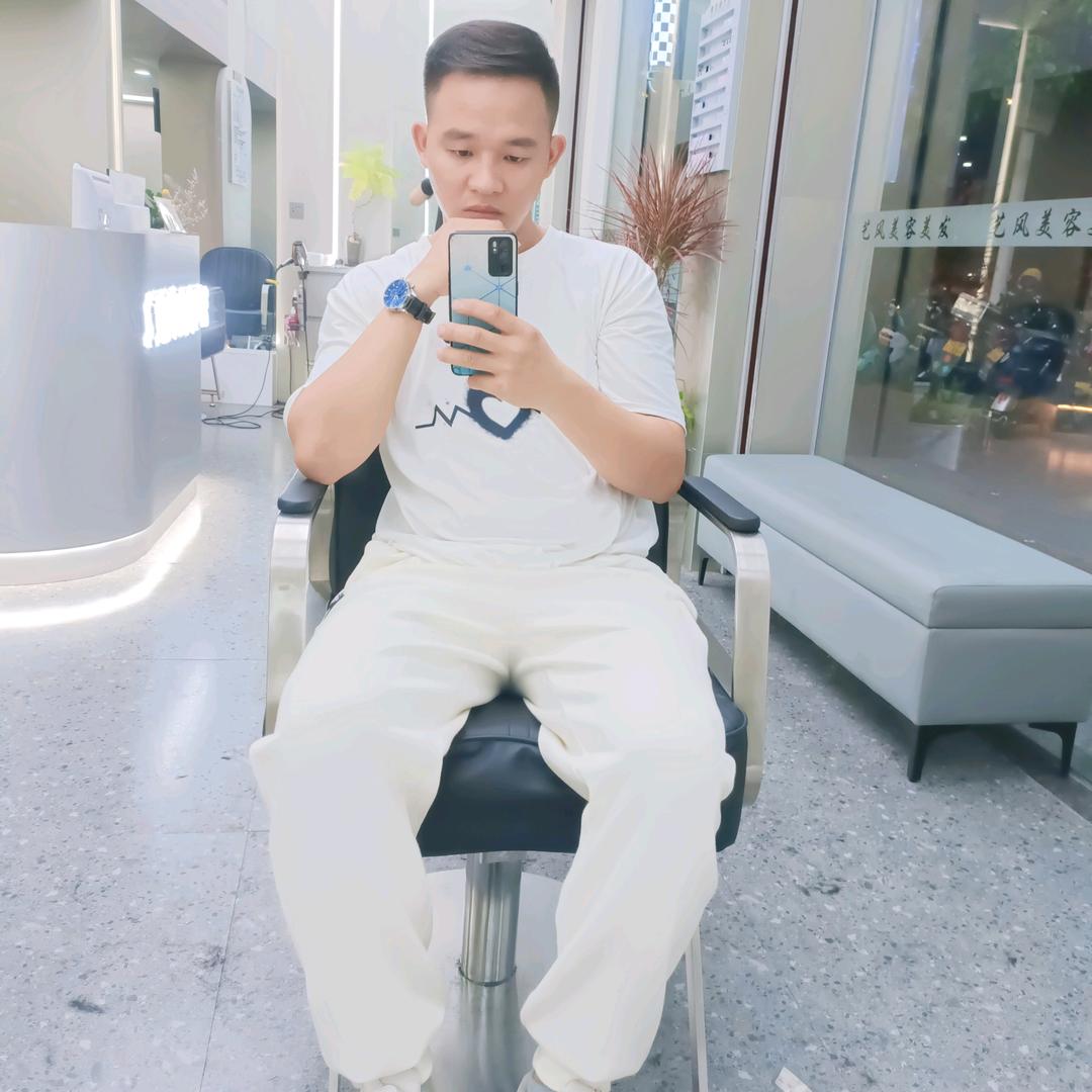 潮汕 李良伟