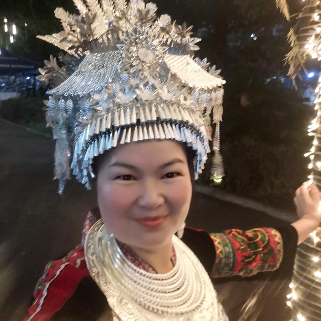 辉辉姐