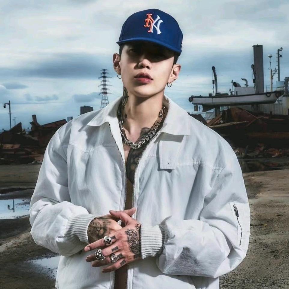 185纯情男大