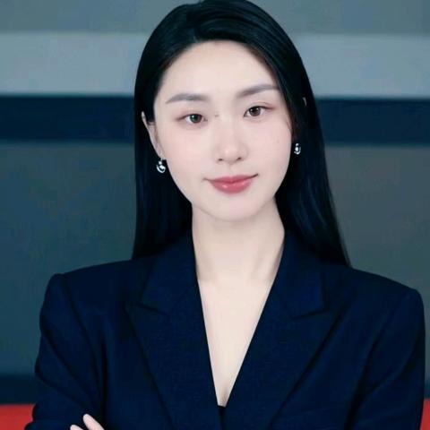 珠宝小姐姐