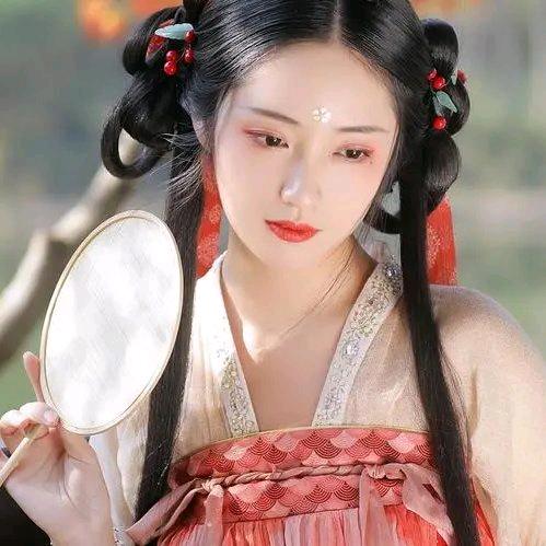 时尚造型妆容