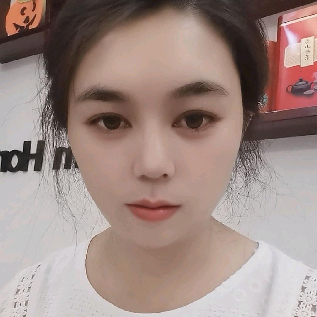 小莉、