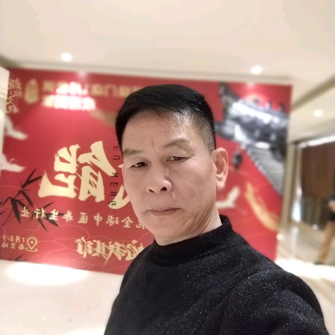 老郑专注颈肩腰腿膝调理