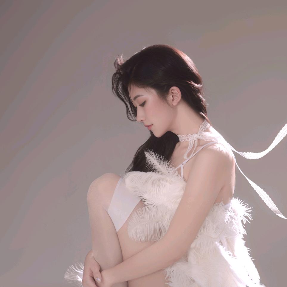 草莓.冰淇林🍨