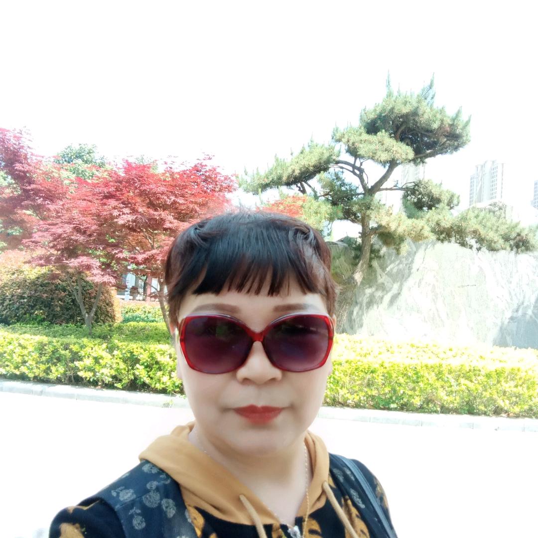彩红
