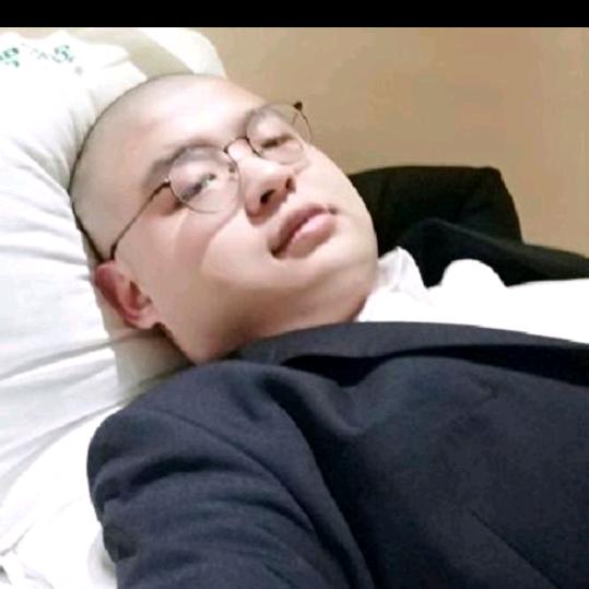 浅颜半夏、(●—●)