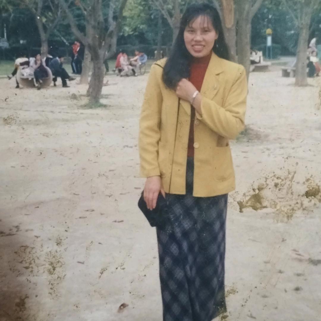 古月胡，蓉姐姐