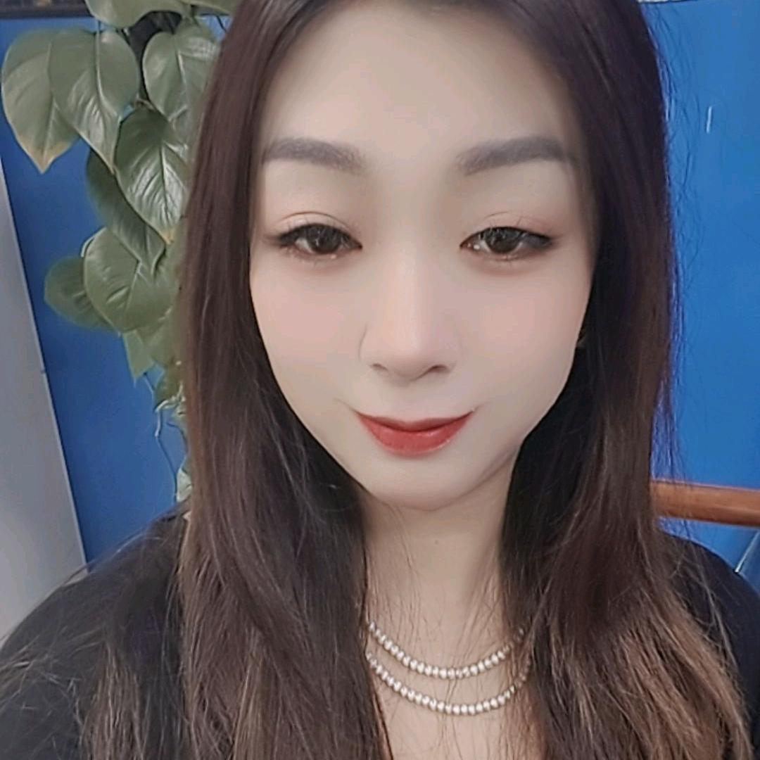 芳芳💫💫🩷🩷