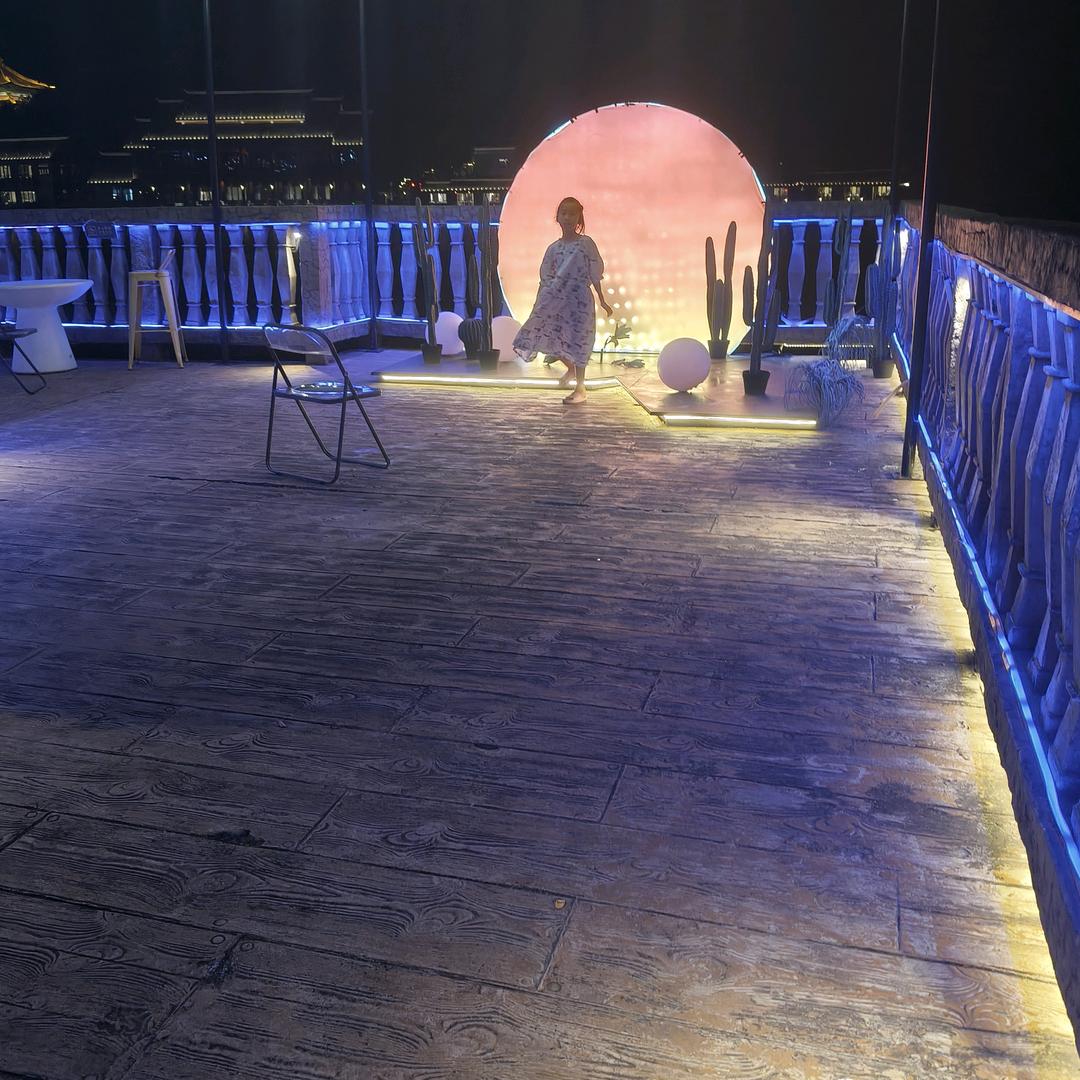 (漫步:)实名→(吴琴娥)