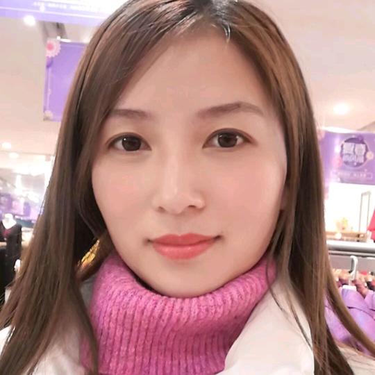 大世界服装城小马