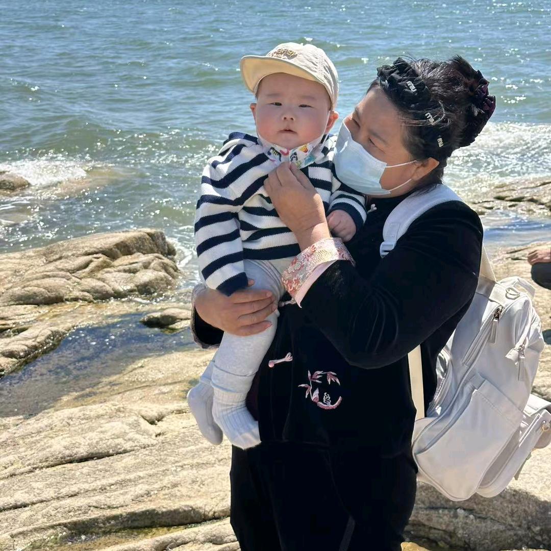 奶奶和大佑佑的幸福生活