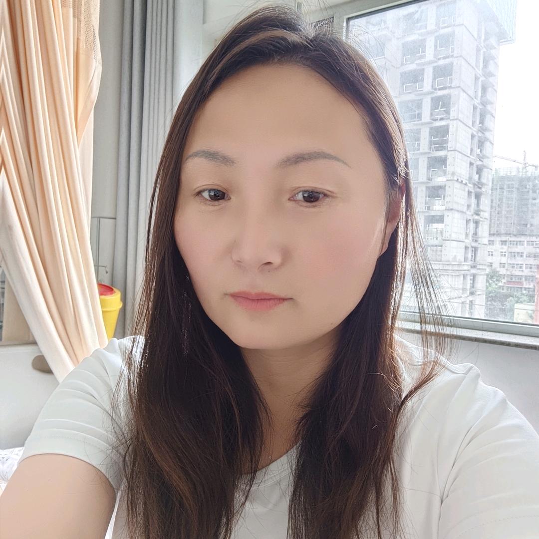 平平爱养花