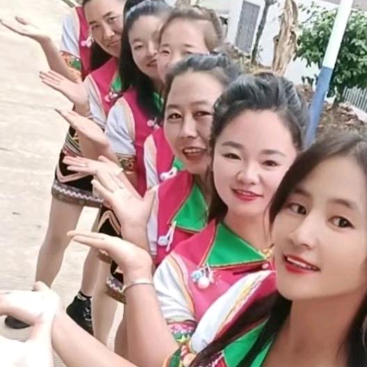炫舞打歌队《蓉蓉》
