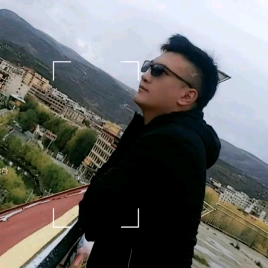 开心男孩