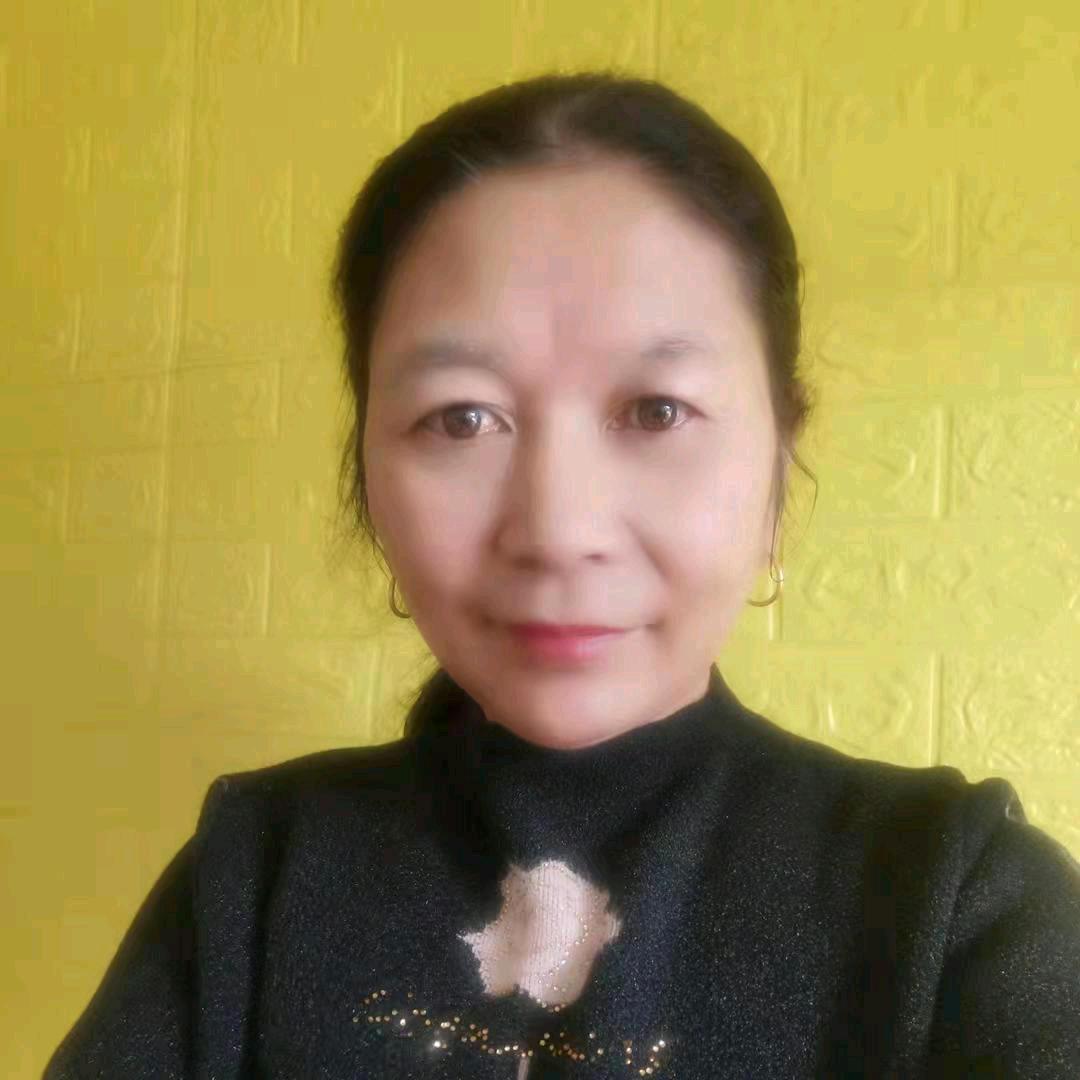 杨姐（盖氏家族副总经理）小中午12点10
