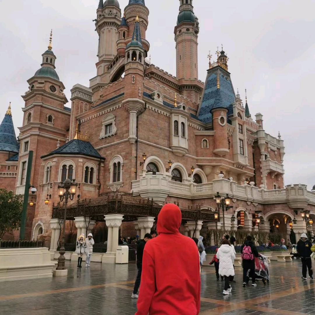 持闪电的人⚡️