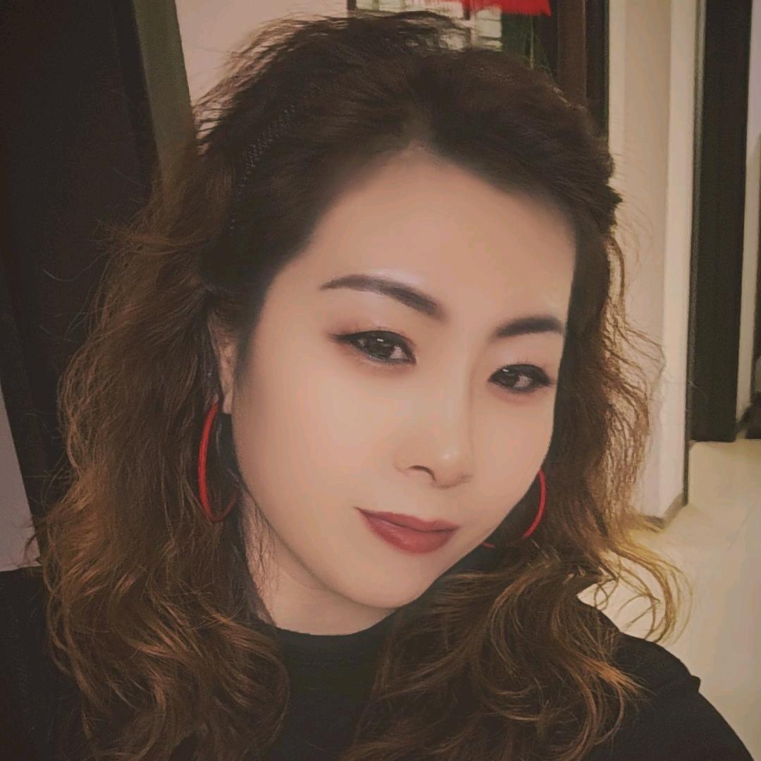 小石灶特味馆，八号小区市场丫丫