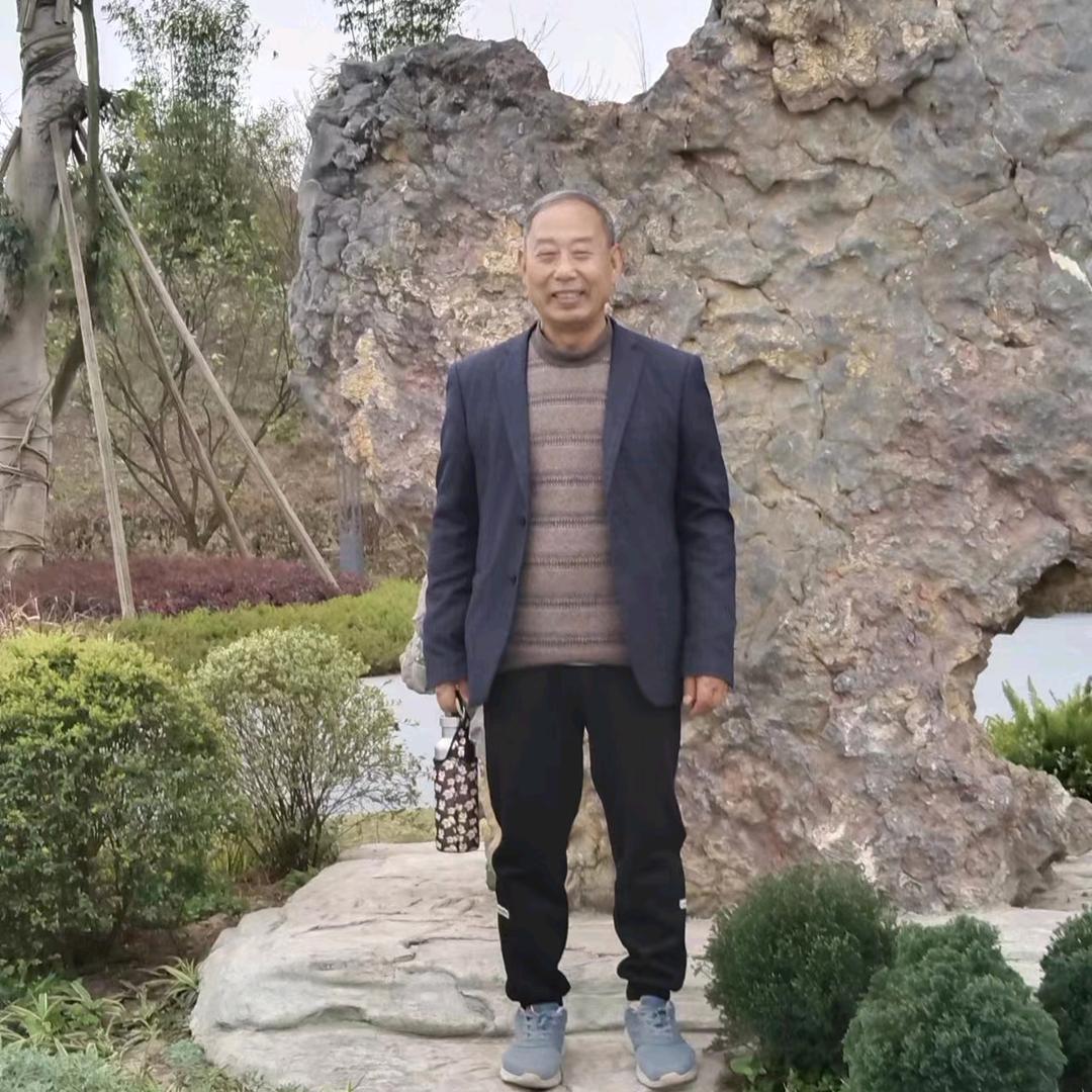 闻鸡起舞