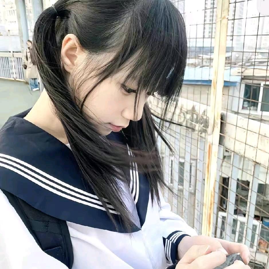 一只悲伤麻薯